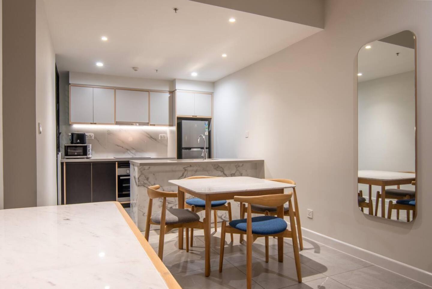 Luxury 2 Or 3Br Apartment In Dist 1 N Pool, Gym, Airport Pickup Ho Chi Minh Zewnętrze zdjęcie