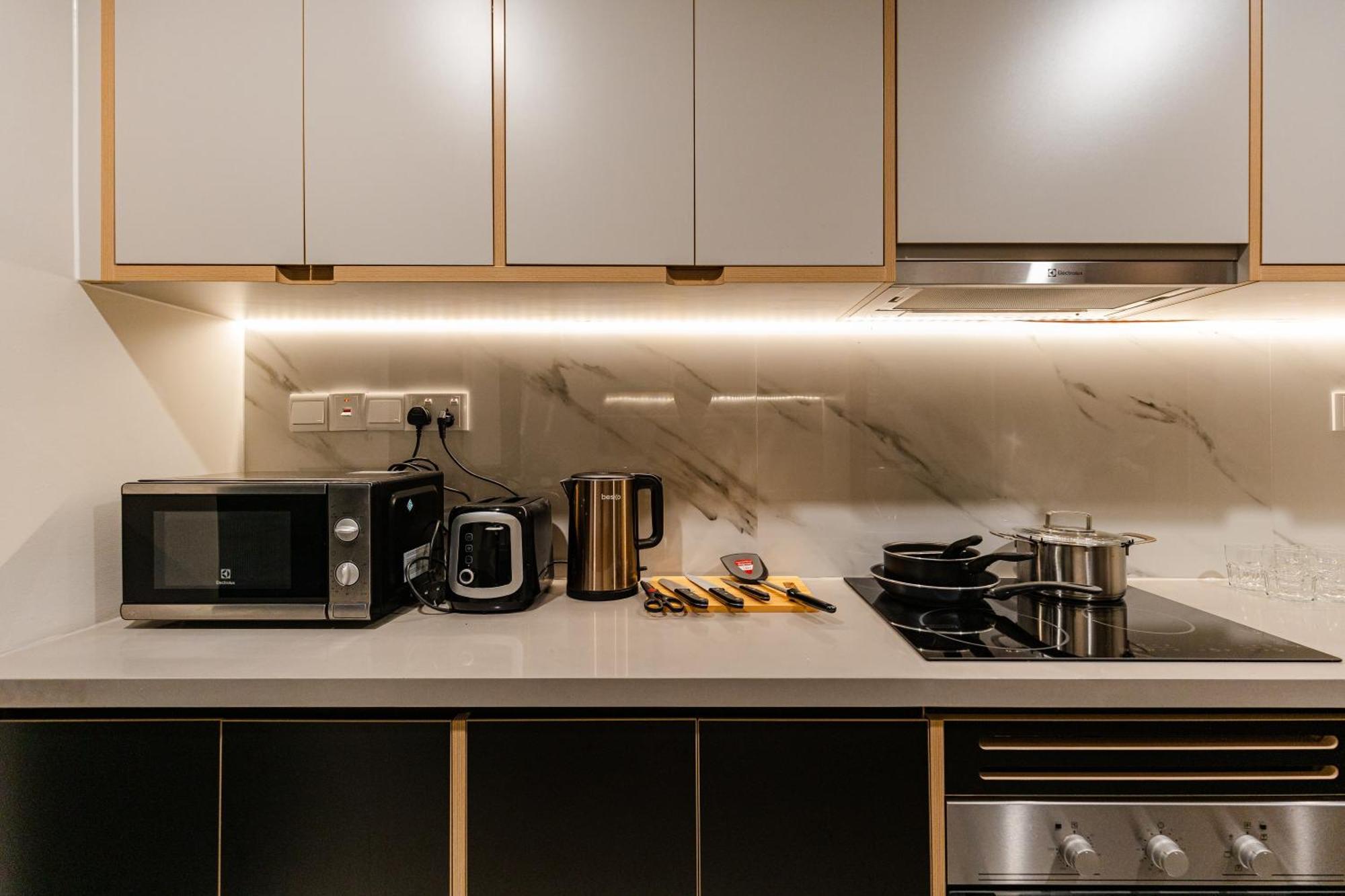 Luxury 2 Or 3Br Apartment In Dist 1 N Pool, Gym, Airport Pickup Ho Chi Minh Zewnętrze zdjęcie